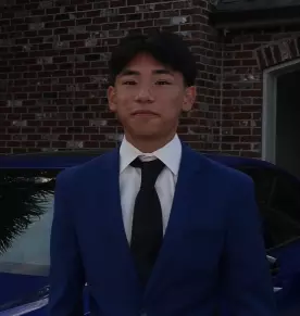 Alex	Mai